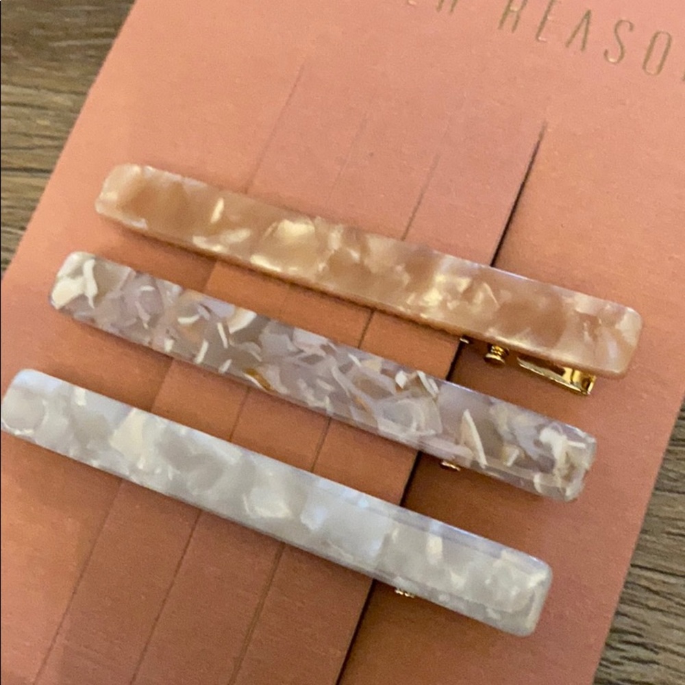 8 Other Reasons Hair Clips - Picture 2 of 5